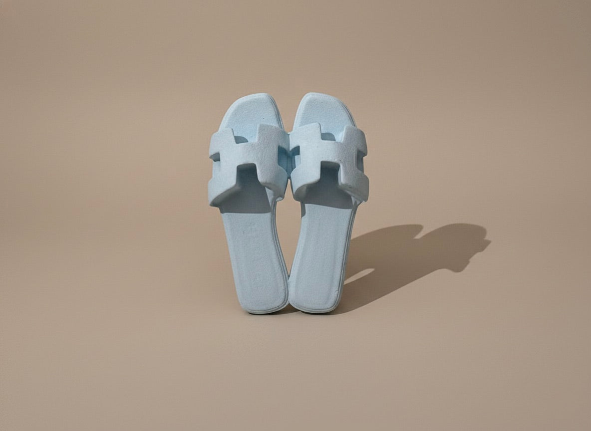 Diffuseur de Parfum pour Voiture – Modèle Oran (Bleu ciel)