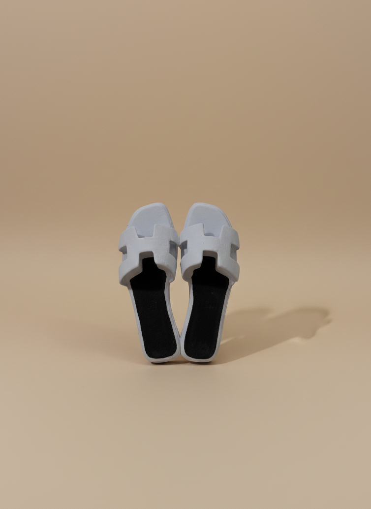 Diffuseur de Parfum pour Voiture – Modèle Oran (Bleu nuit)