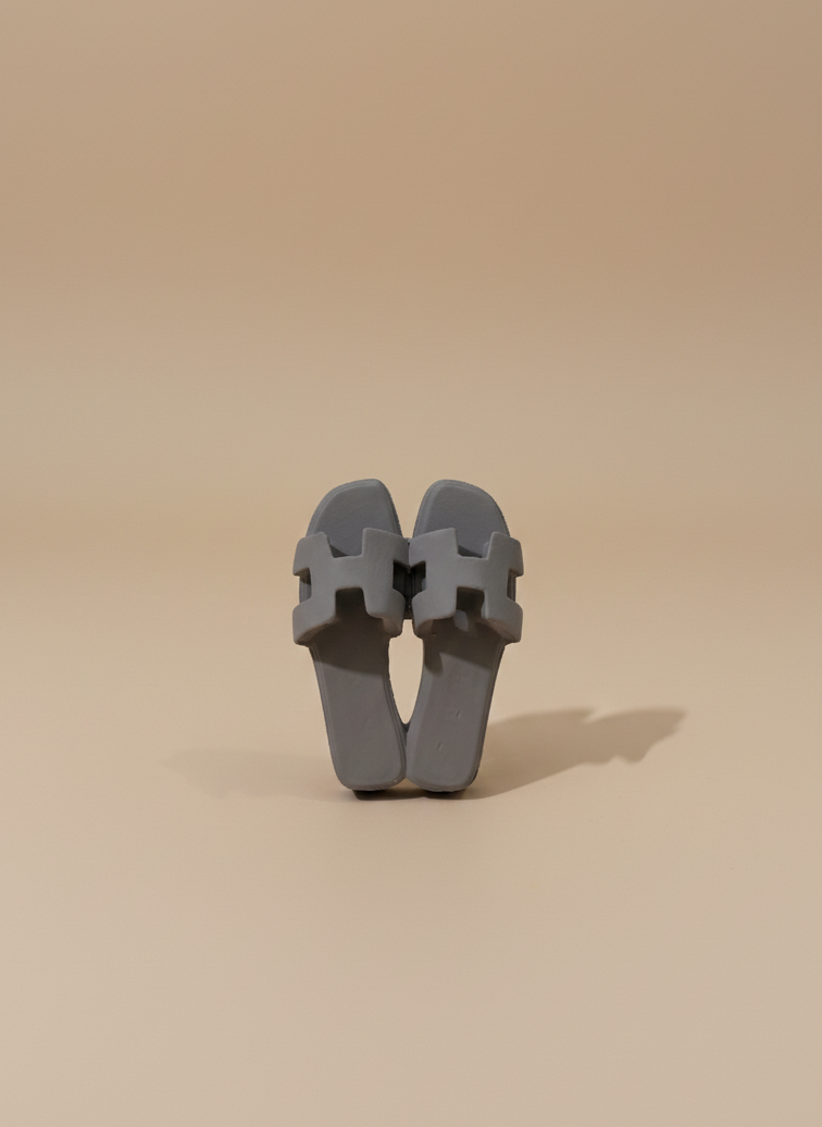 Diffuseur de Parfum pour Voiture – Modèle Oran (Gris)